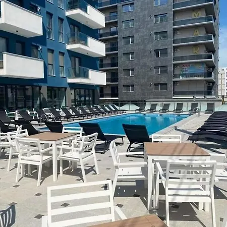 Summer Smile Ii By Euxin Lägenhet Năvodari