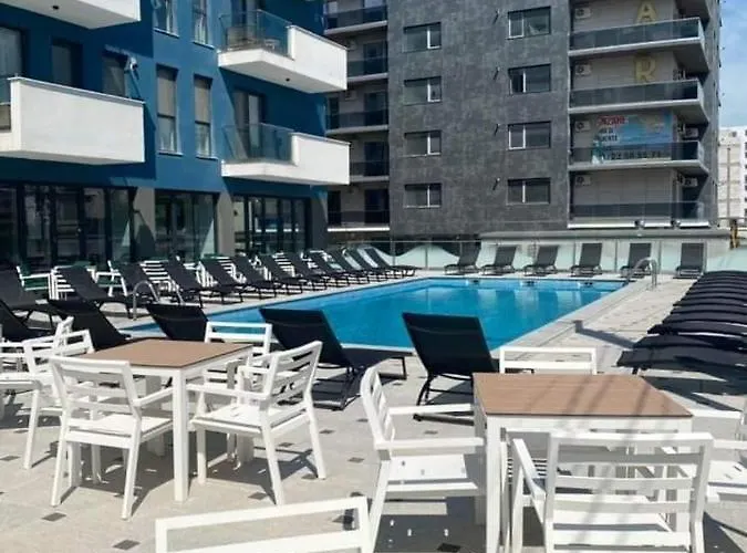 Summer Smile Ii By Euxin Lägenhet Năvodari